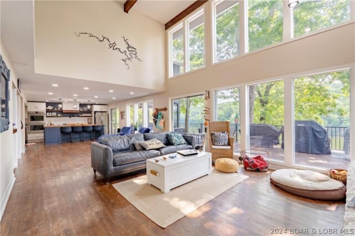 Picture of Home For Sale in Osage Beach, Missouri, United States