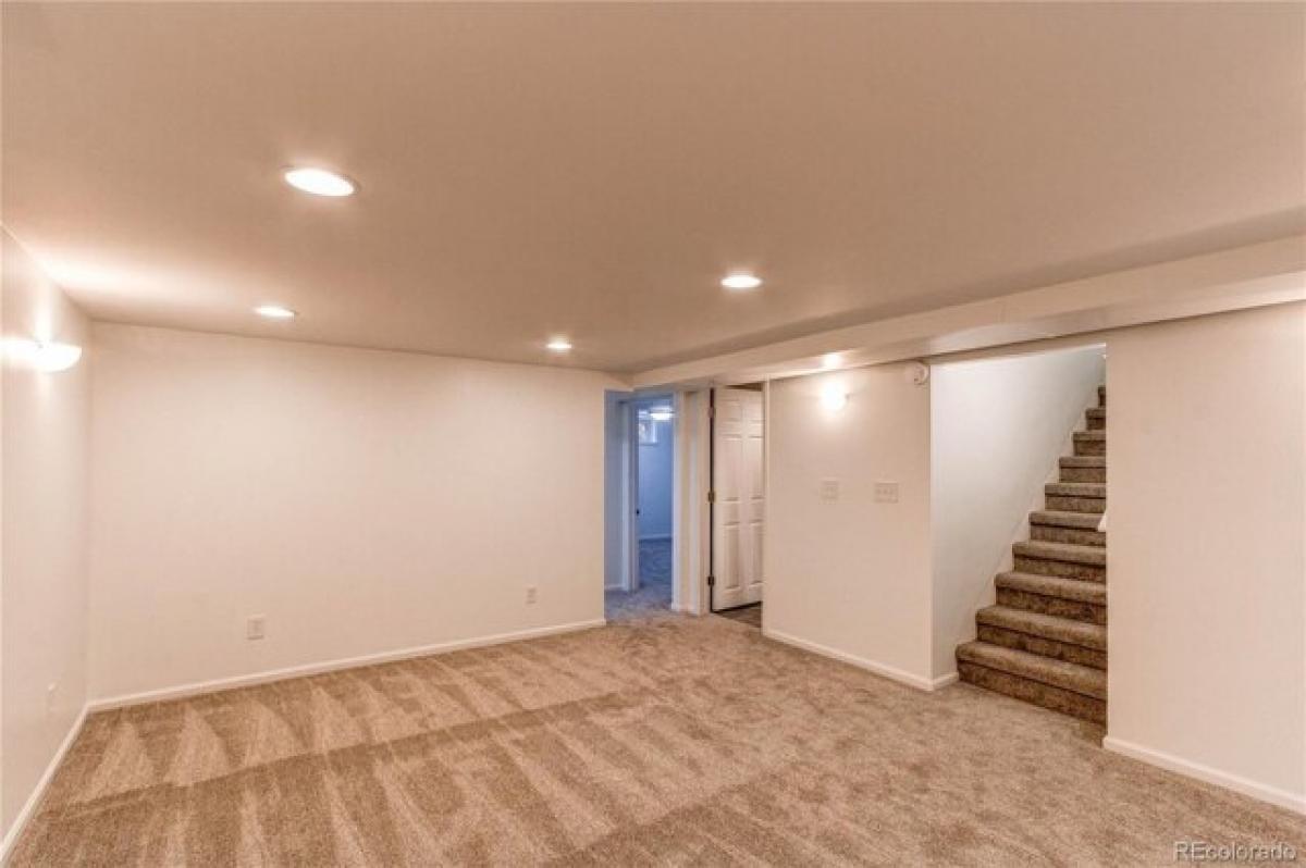 Picture of Home For Sale in Englewood, Colorado, United States