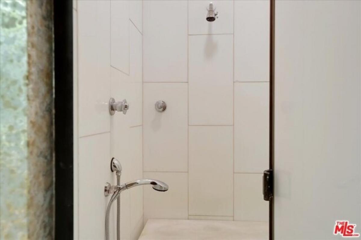 Picture of Home For Sale in Santa Barbara, California, United States