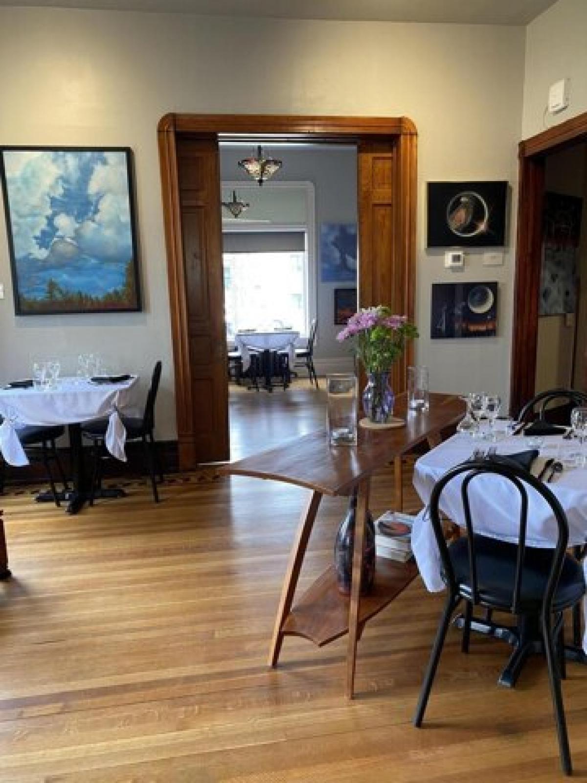 Picture of Home For Sale in Valparaiso, Indiana, United States