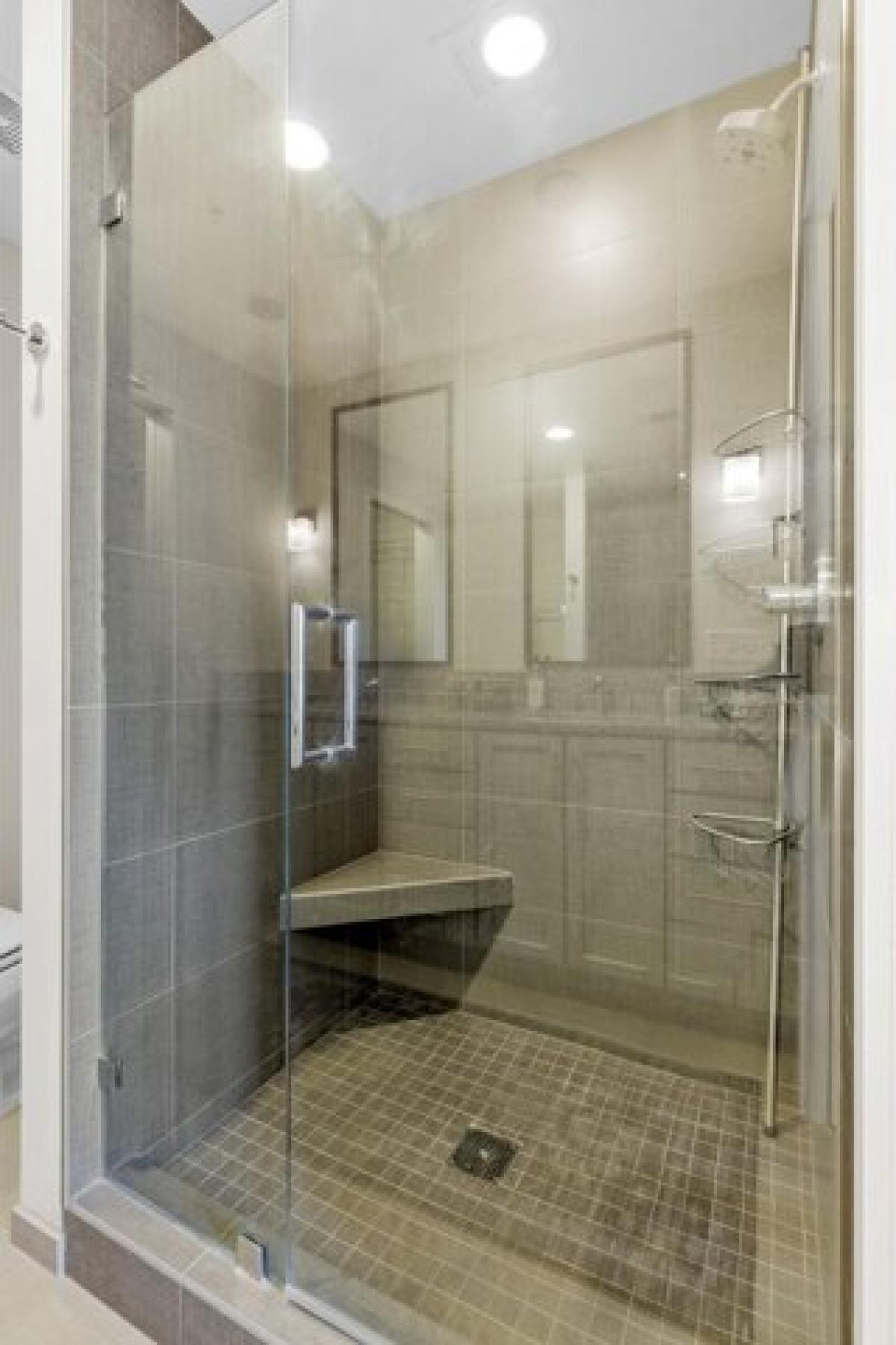 Picture of Home For Sale in Nashville, Tennessee, United States