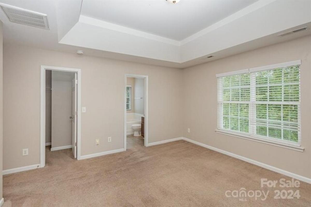 Picture of Home For Sale in Waxhaw, North Carolina, United States