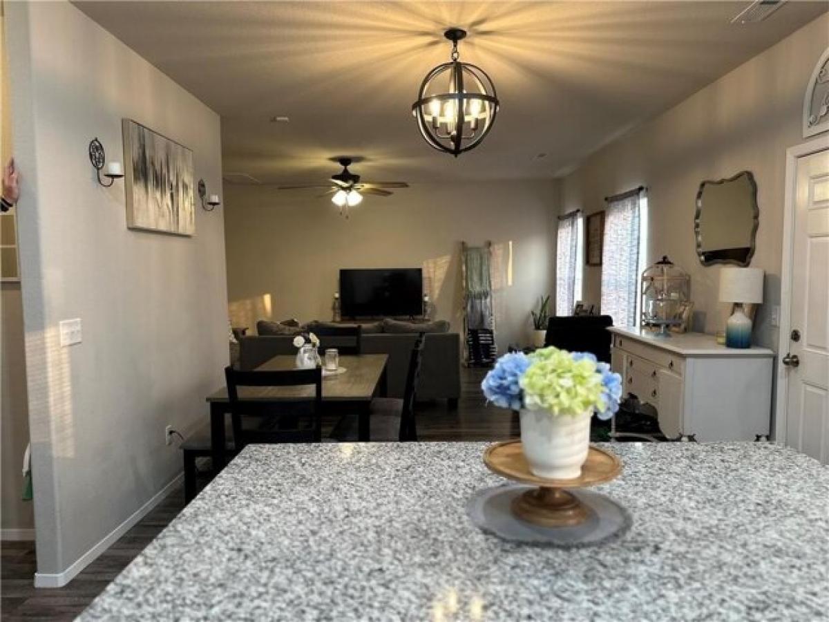 Picture of Home For Sale in Fayetteville, Arkansas, United States