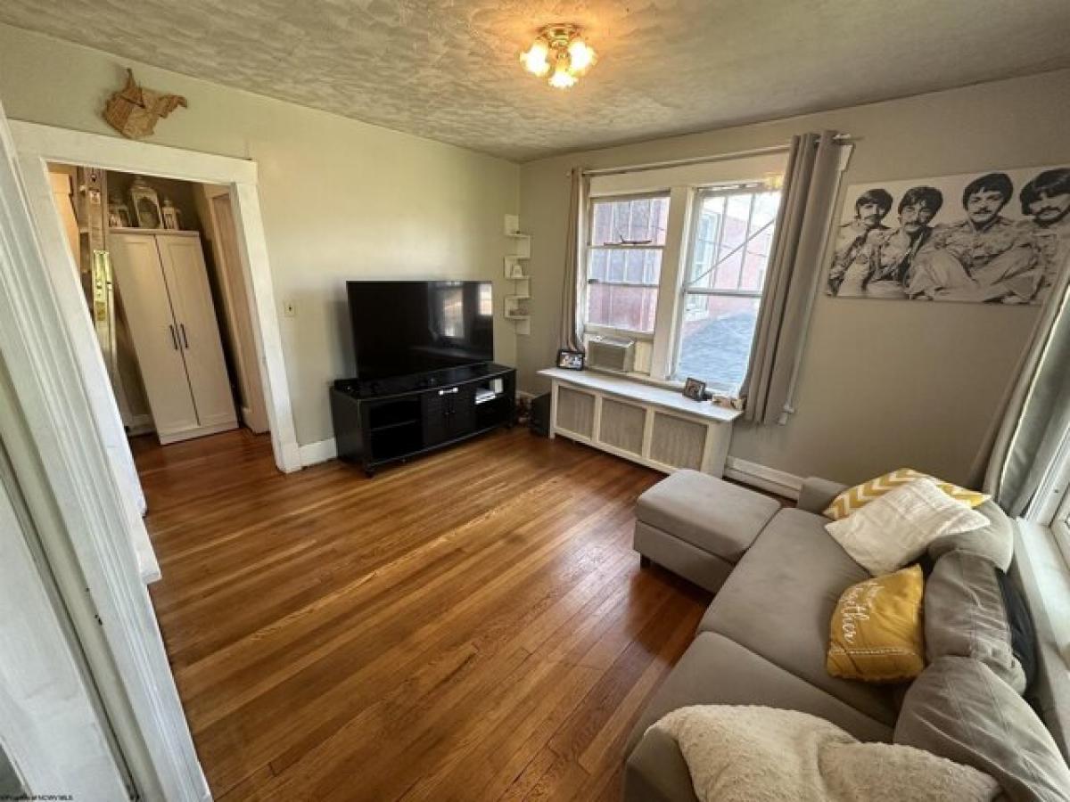 Picture of Home For Sale in Morgantown, West Virginia, United States