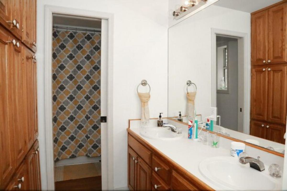 Picture of Home For Sale in Russellville, Arkansas, United States