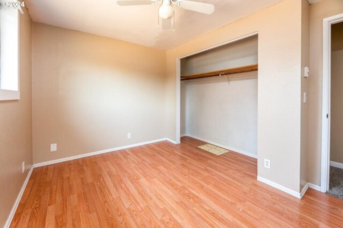 Picture of Home For Sale in Springfield, Oregon, United States