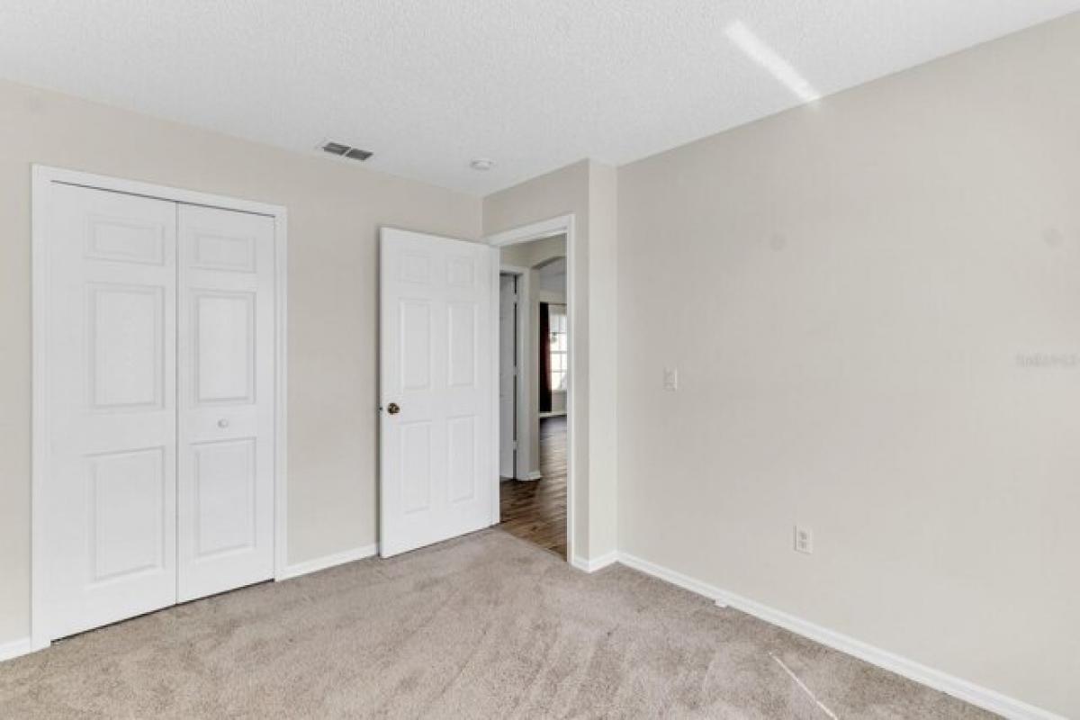 Picture of Home For Sale in Deltona, Florida, United States