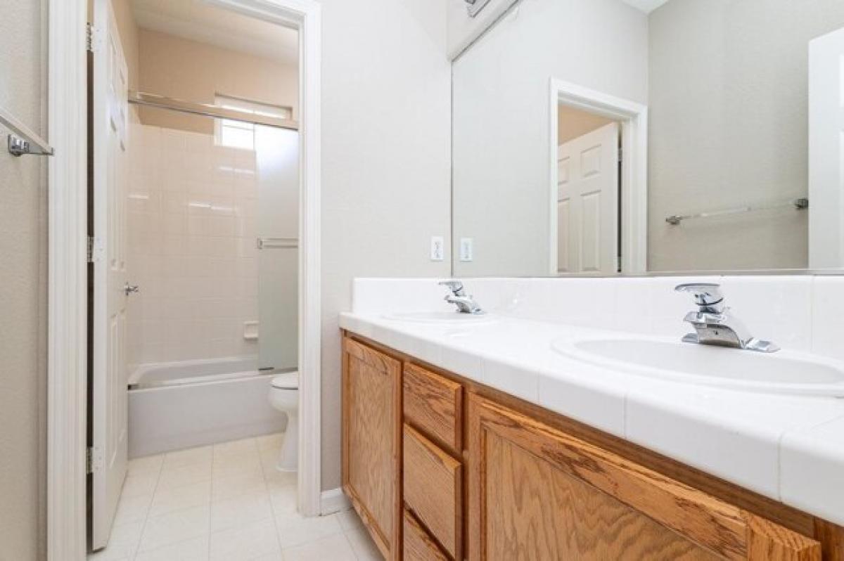 Picture of Home For Sale in Folsom, California, United States