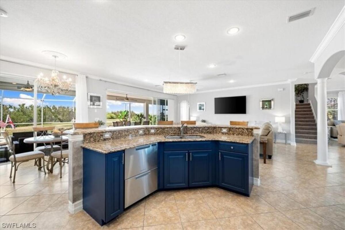 Picture of Home For Sale in Cape Coral, Florida, United States
