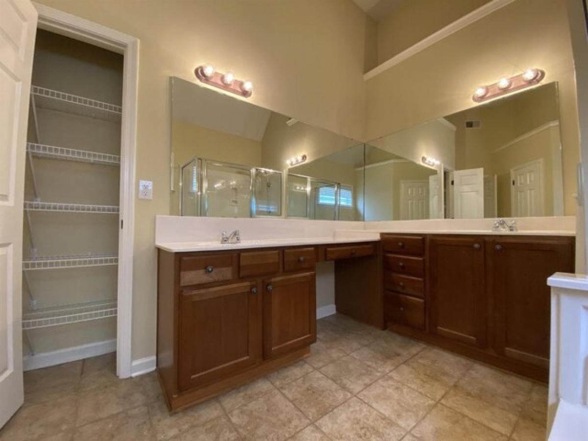 Picture of Home For Sale in Cordova, Tennessee, United States