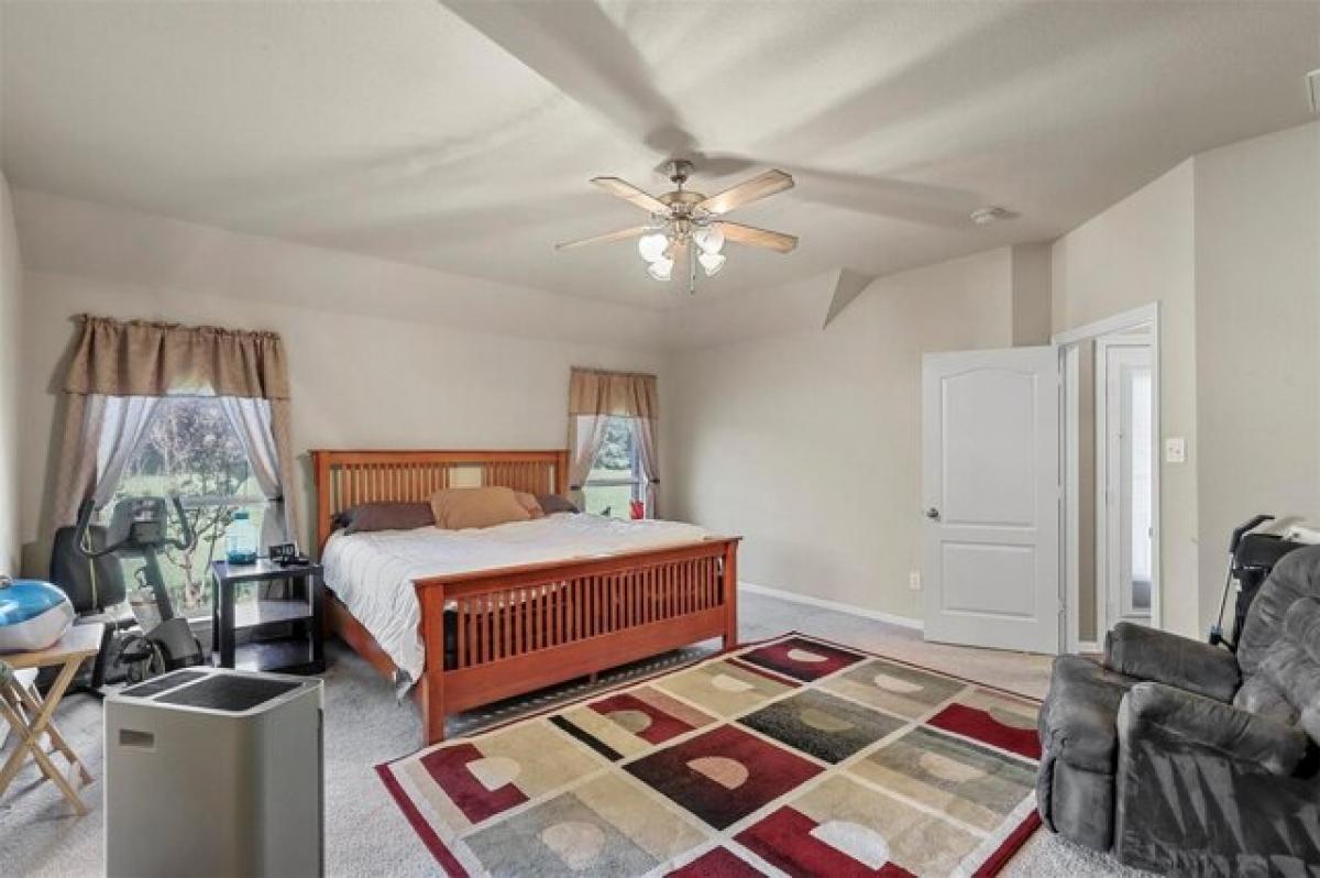 Picture of Home For Sale in Burleson, Texas, United States