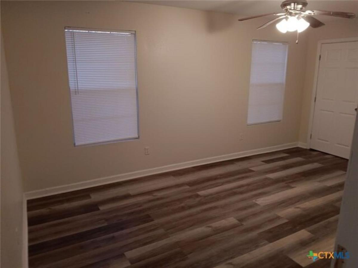 Picture of Home For Sale in Victoria, Texas, United States