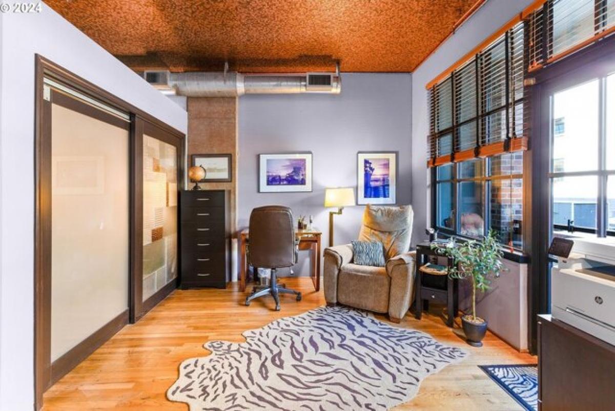 Picture of Home For Sale in Portland, Oregon, United States