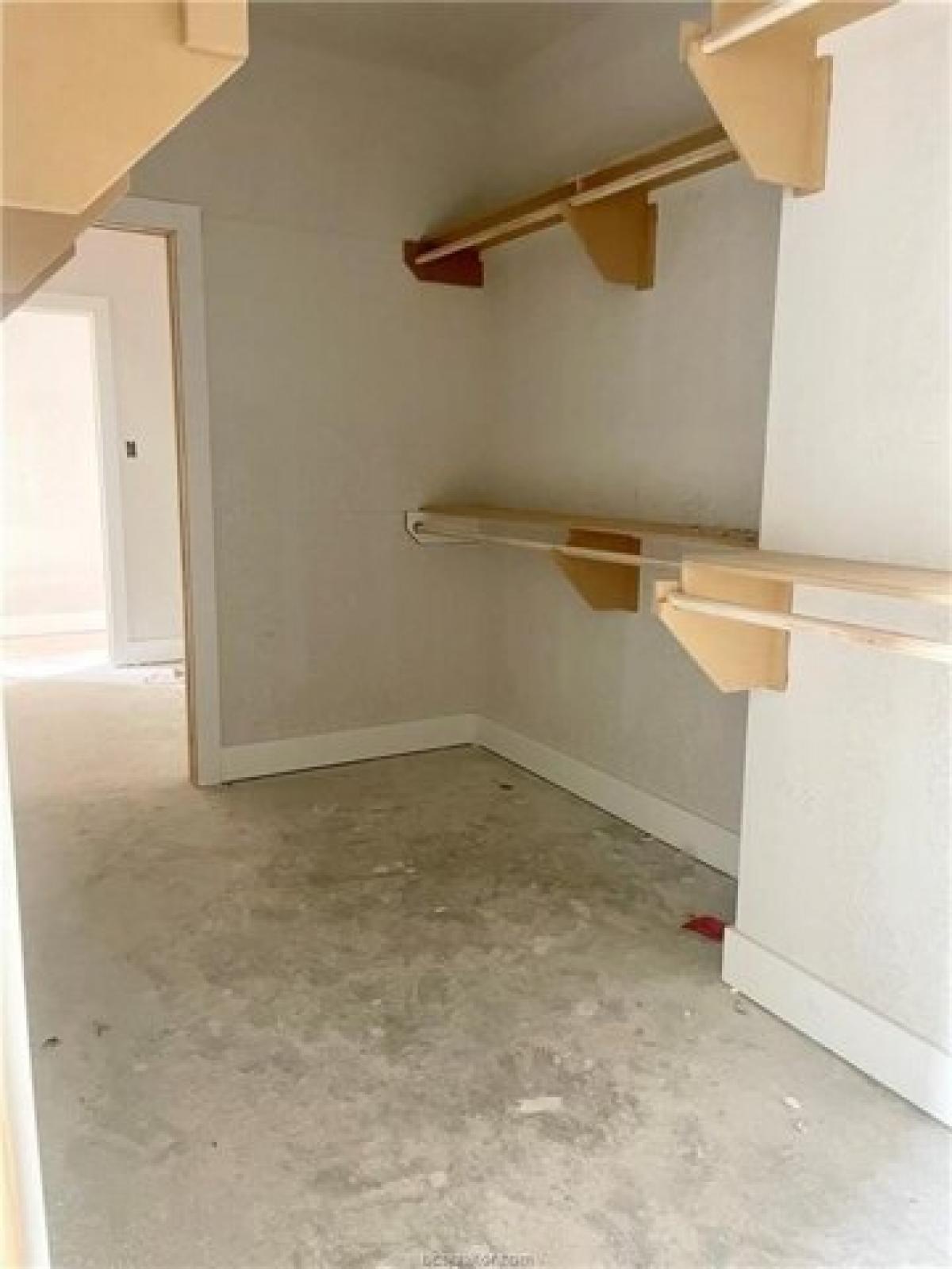 Picture of Home For Sale in College Station, Texas, United States