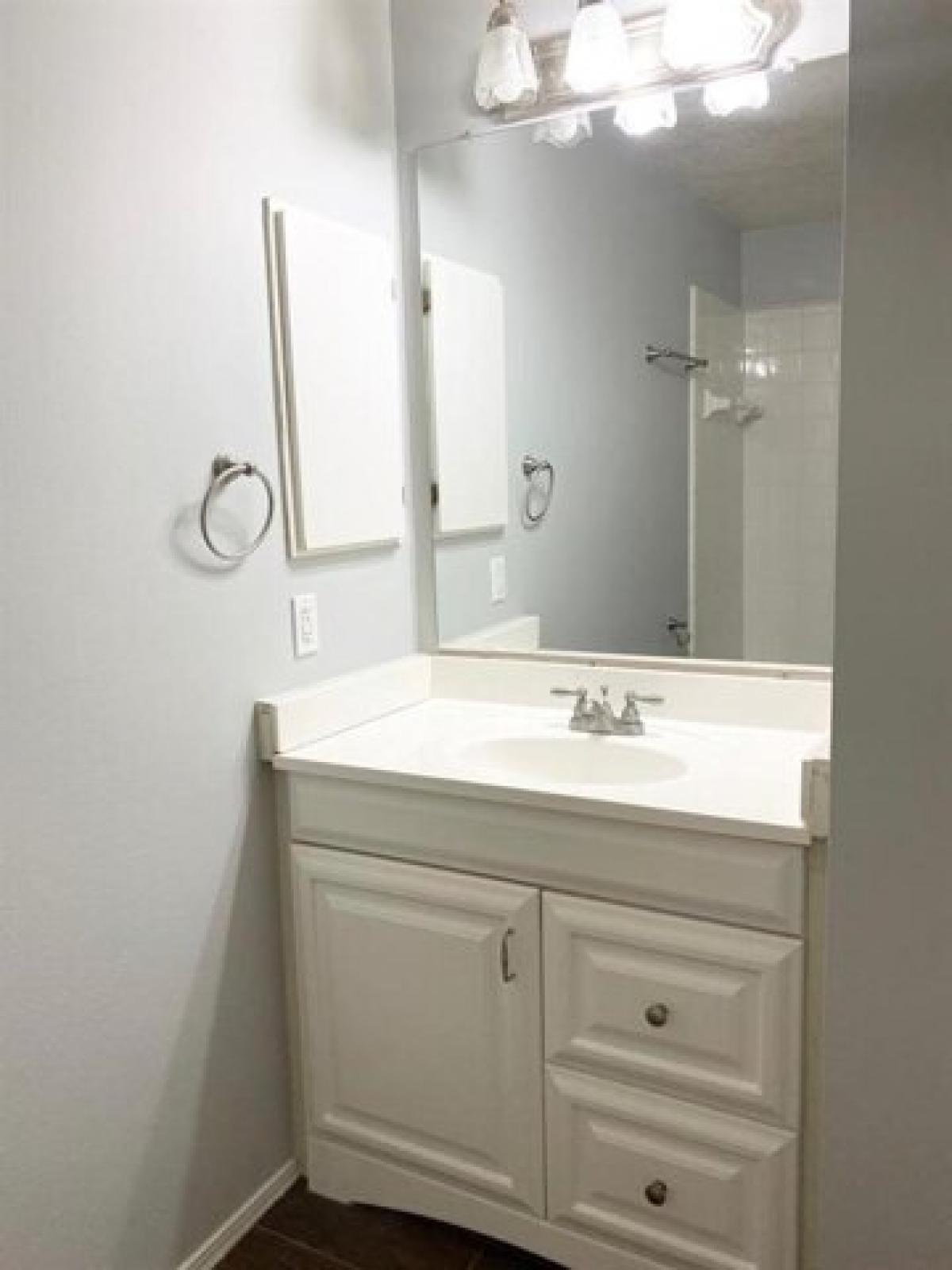 Picture of Home For Sale in Sugar Land, Texas, United States