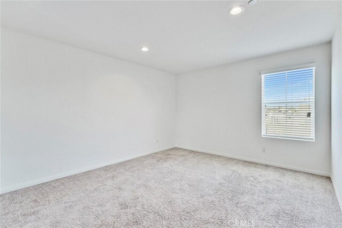 Picture of Home For Sale in Riverside, California, United States