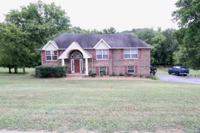 Home For Sale in Spring Hill, Tennessee