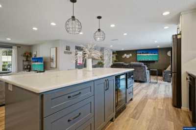 Home For Sale in Salem, Oregon