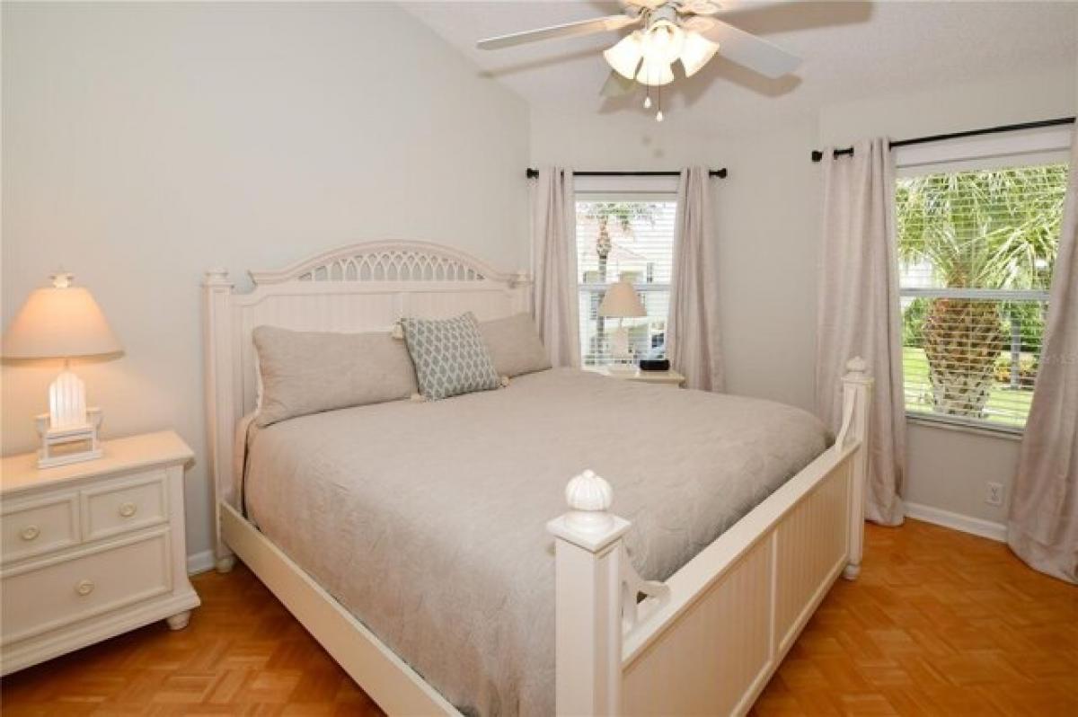 Picture of Home For Sale in Saint Petersburg, Florida, United States