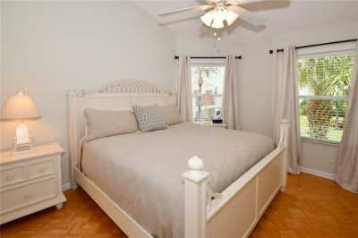 Home For Sale in Saint Petersburg, Florida