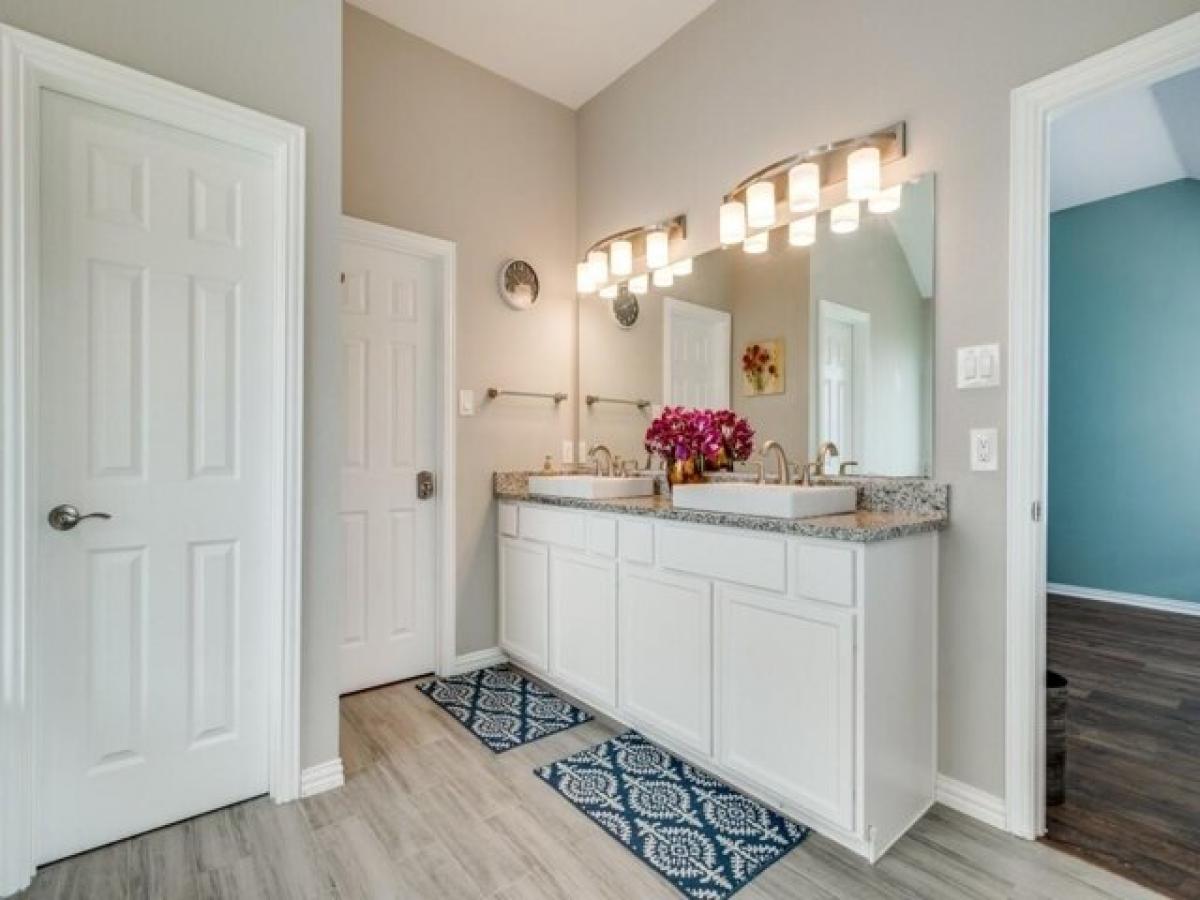 Picture of Home For Sale in Rowlett, Texas, United States