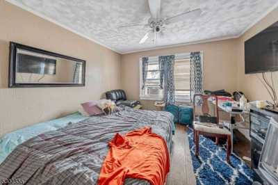 Home For Sale in Newark, New Jersey