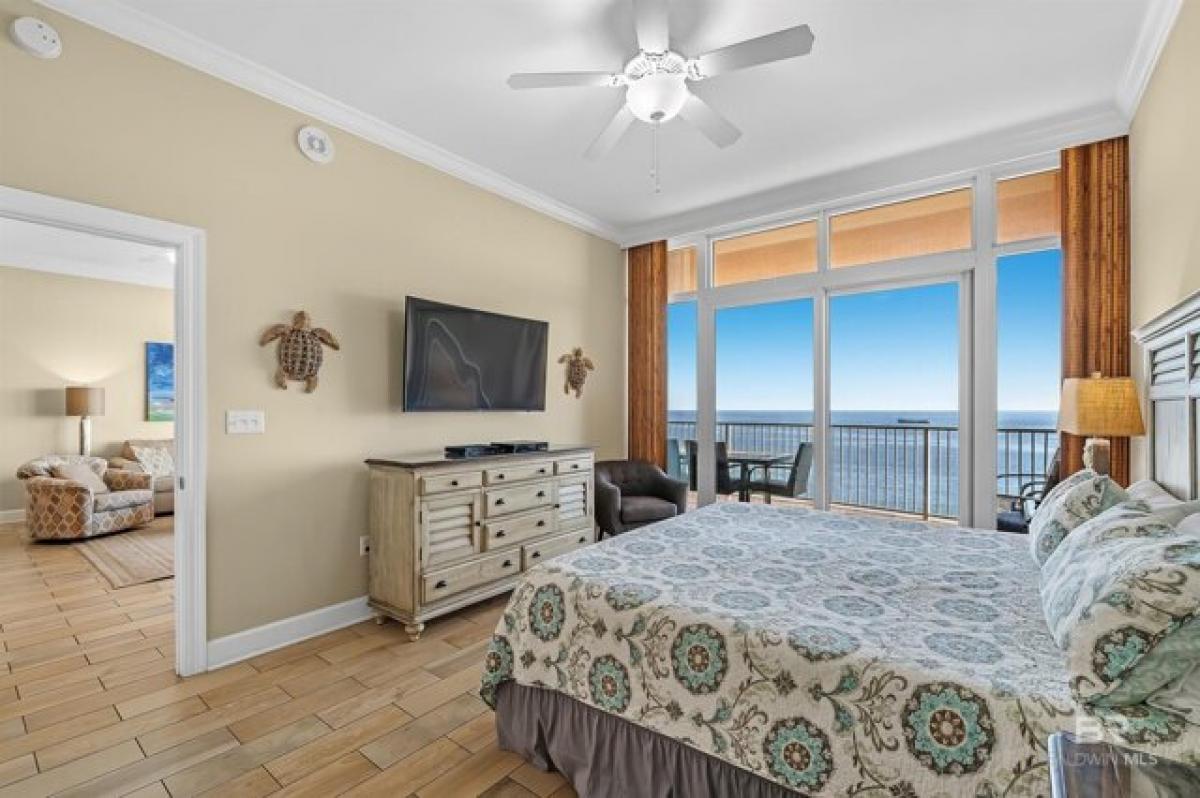 Picture of Home For Sale in Gulf Shores, Alabama, United States
