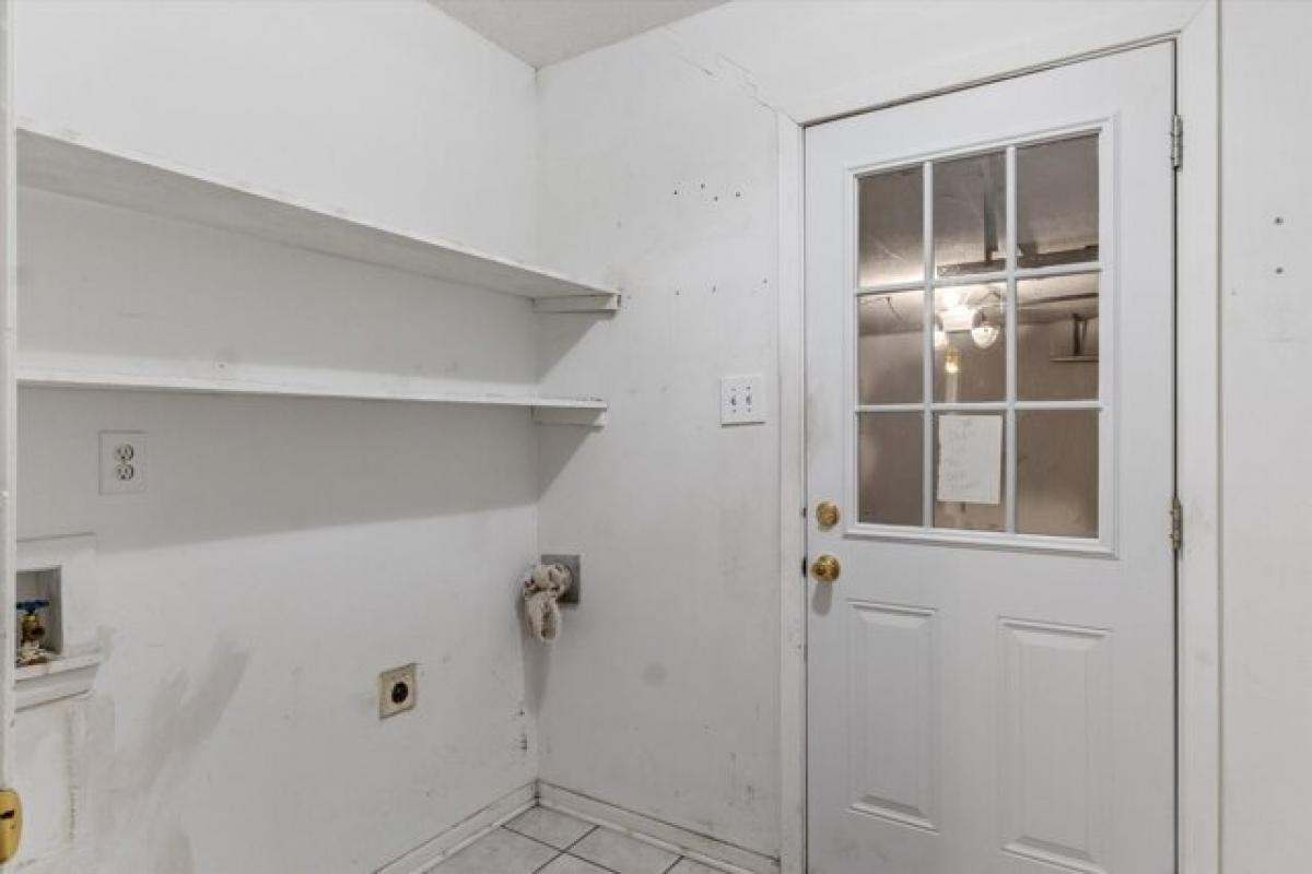 Picture of Home For Sale in Wills Point, Texas, United States