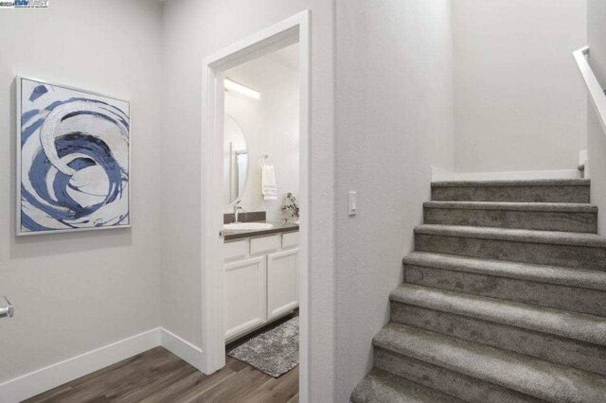 Picture of Home For Sale in Stockton, California, United States