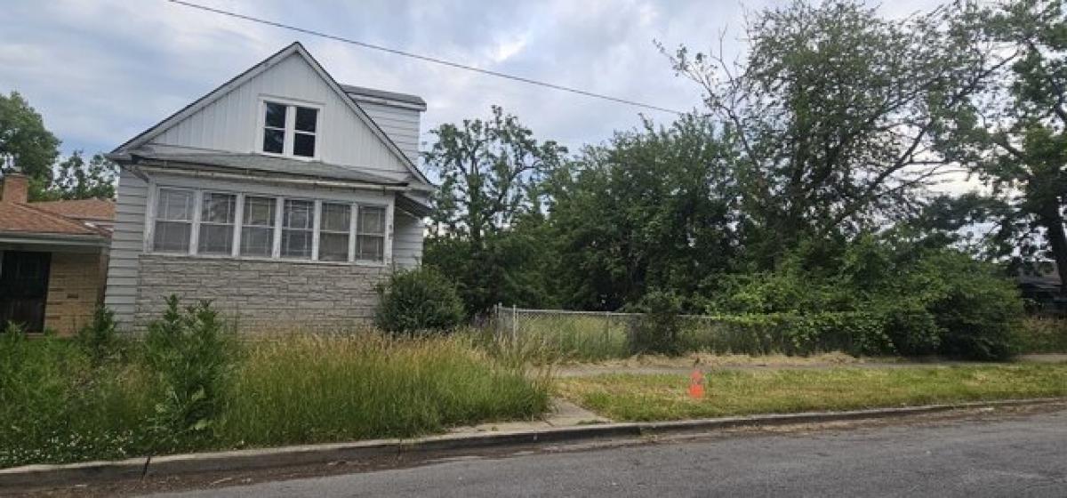 Picture of Residential Land For Sale in Chicago, Illinois, United States