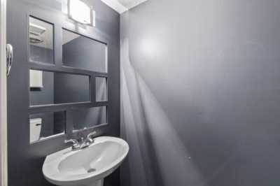 Home For Sale in Hendersonville, Tennessee