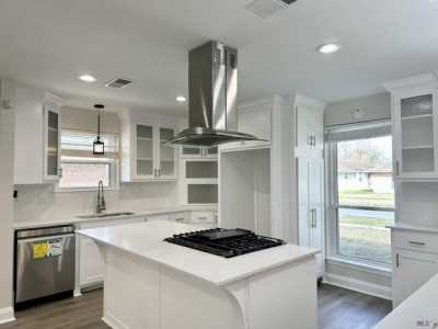 Home For Sale in Baton Rouge, Louisiana