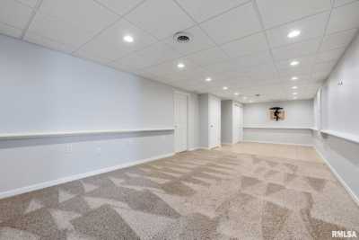 Home For Sale in Davenport, Iowa