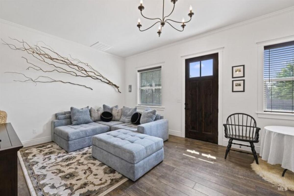 Picture of Home For Sale in Eagle, Idaho, United States