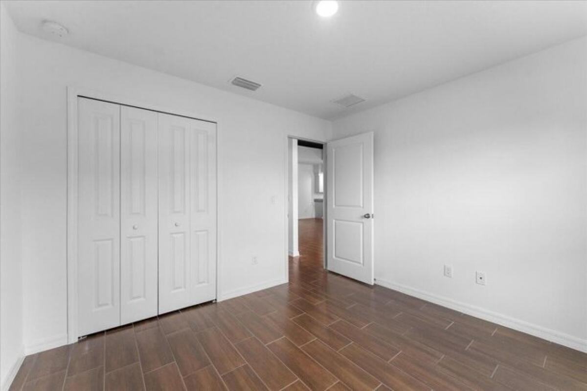 Picture of Home For Sale in Palm Bay, Florida, United States