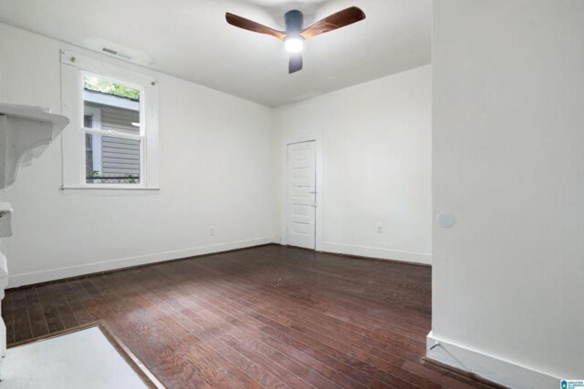 Picture of Home For Sale in Birmingham, Alabama, United States