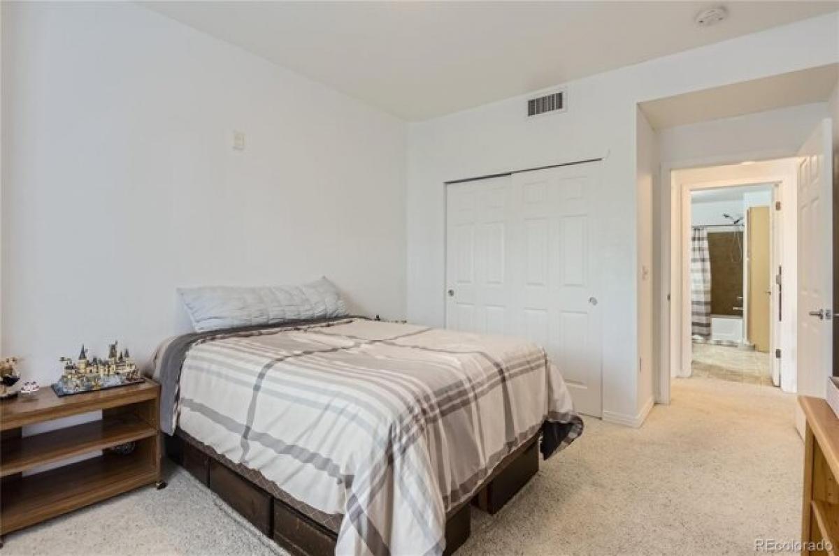 Picture of Home For Sale in Parker, Colorado, United States