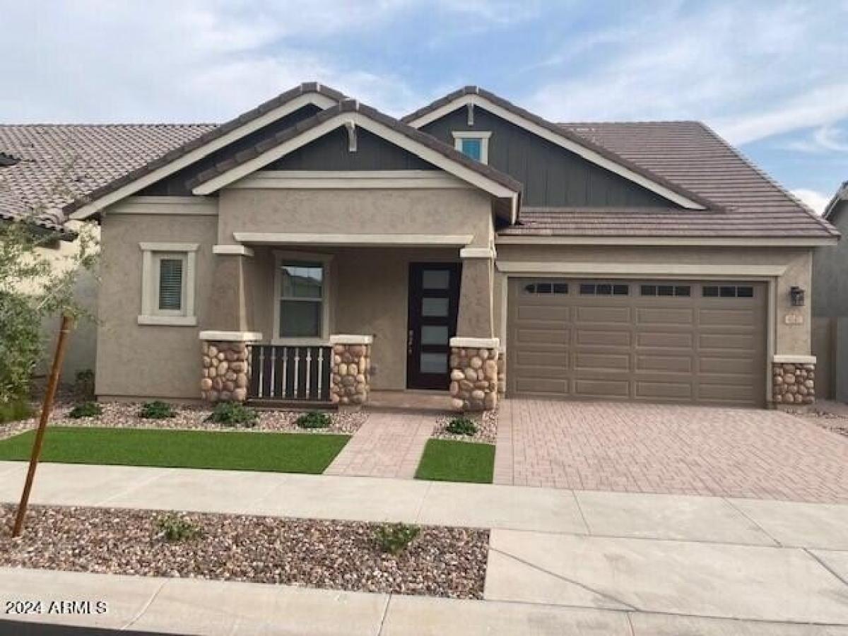 Picture of Home For Sale in Gilbert, Arizona, United States