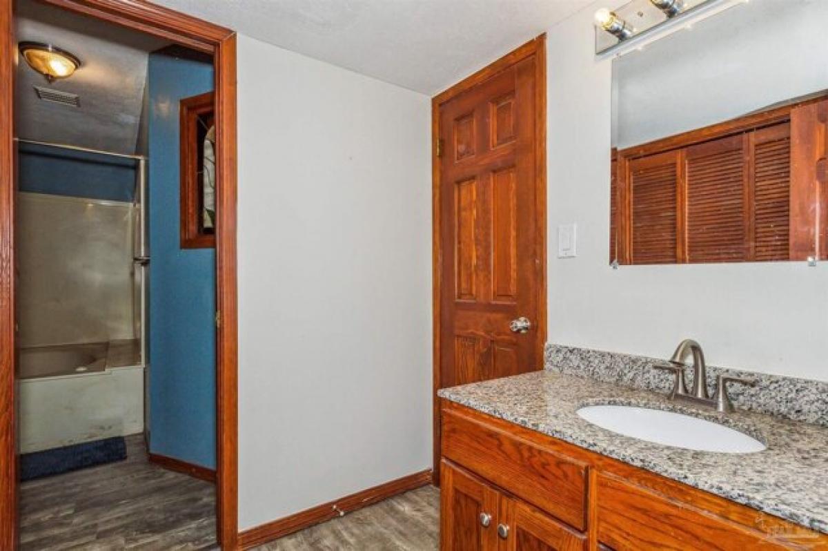 Picture of Home For Sale in Pensacola, Florida, United States