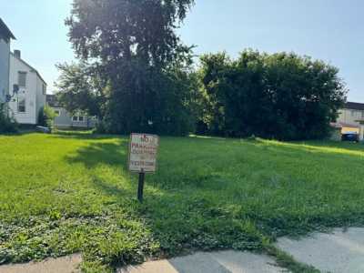 Residential Land For Rent in Milwaukee, Wisconsin