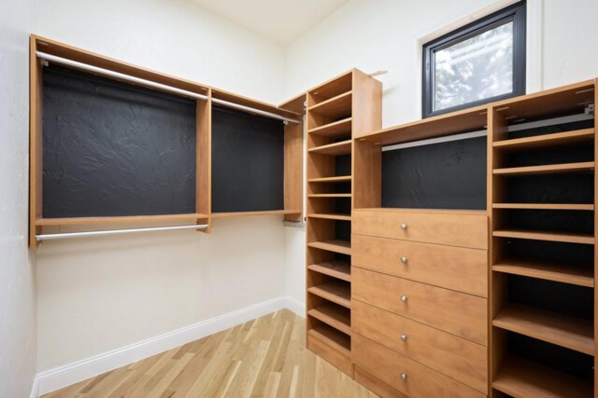 Picture of Home For Sale in Castle Rock, Colorado, United States