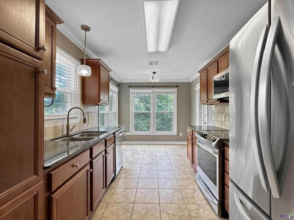 Picture of Home For Sale in Baton Rouge, Louisiana, United States