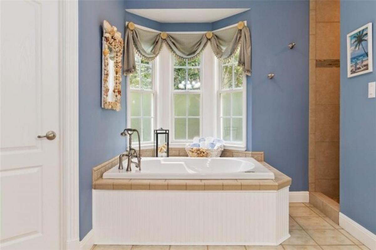 Picture of Home For Sale in Bastrop, Texas, United States