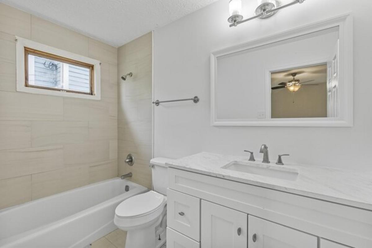 Picture of Home For Sale in Lexington, Kentucky, United States