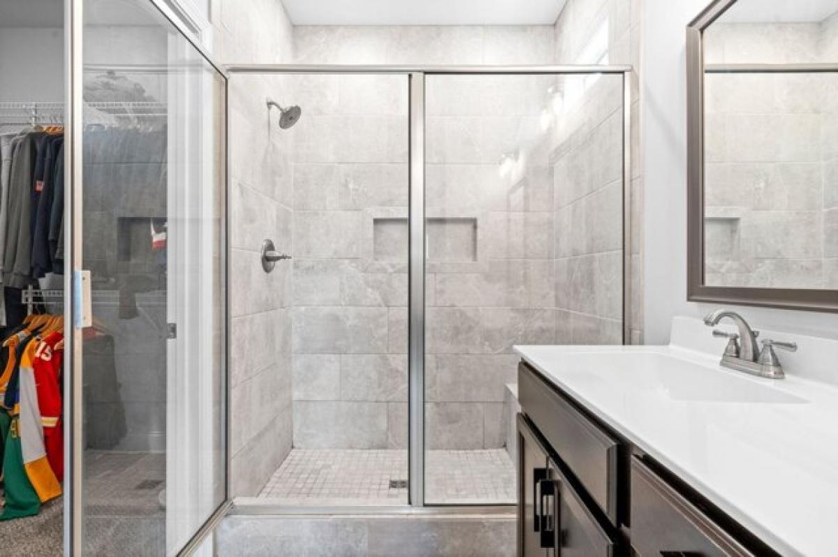 Picture of Home For Sale in Clarksville, Tennessee, United States