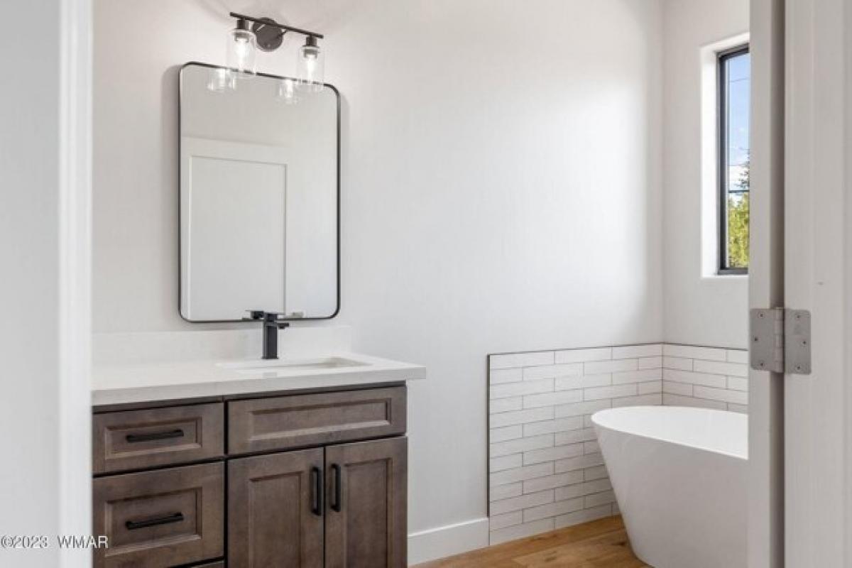 Picture of Home For Sale in Lakeside, Arizona, United States