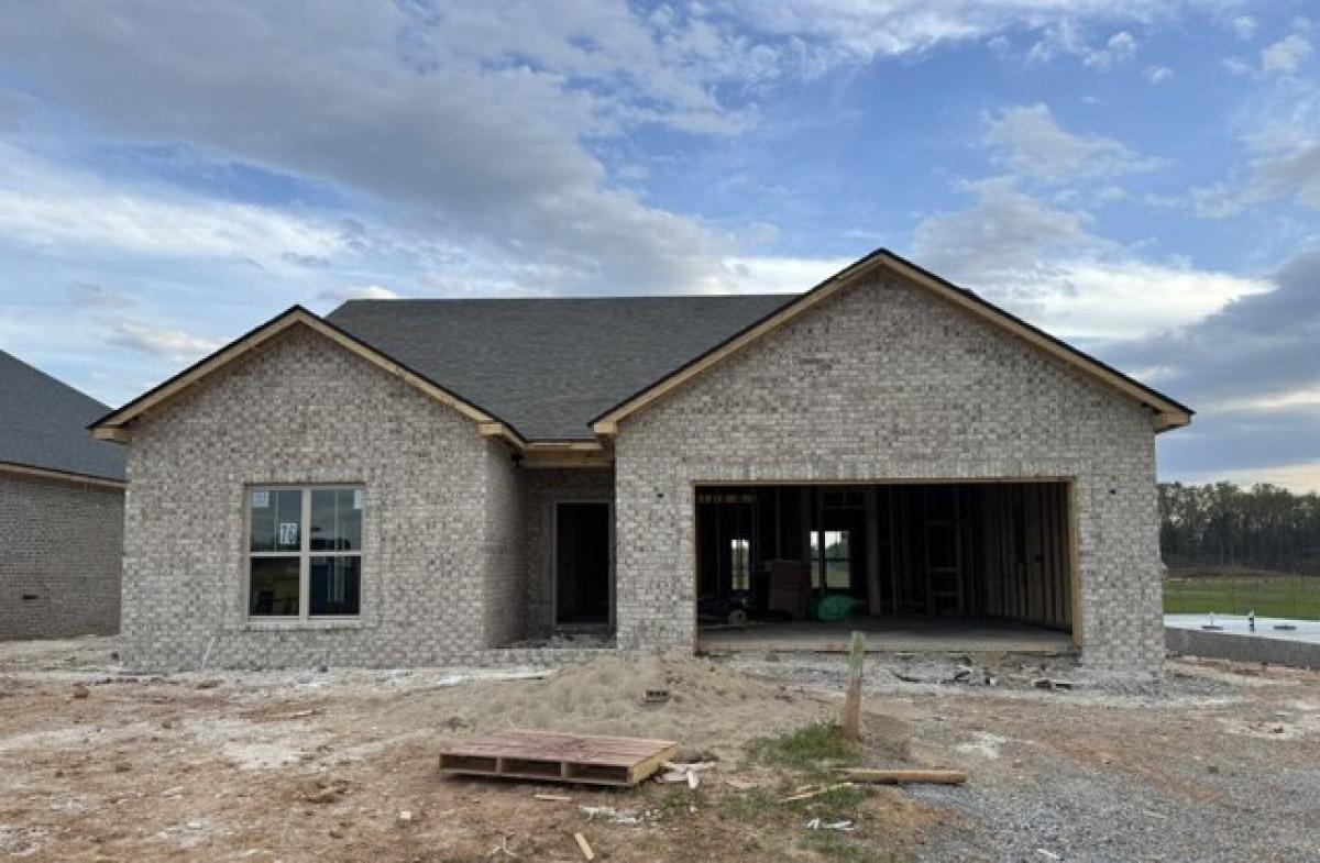 Picture of Home For Sale in Clarksville, Tennessee, United States