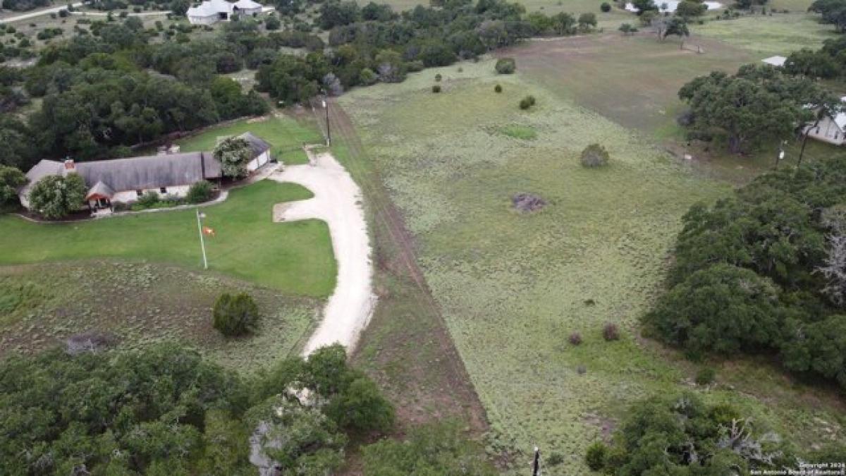Picture of Residential Land For Sale in Spring Branch, Texas, United States