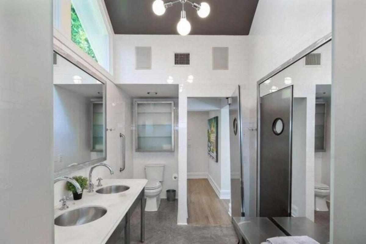 Picture of Home For Sale in Key West, Florida, United States