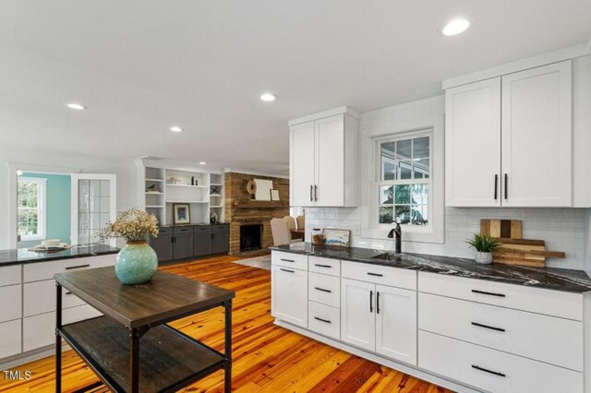 Picture of Home For Sale in Raleigh, North Carolina, United States